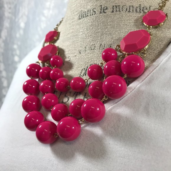 Hot Pink Multi-strand Statement Beaded Chunky Necklace Summer fun vacation wear - Picture 5 of 9